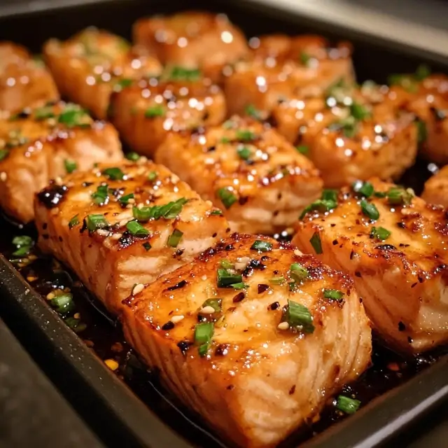 Crispy Honey Garlic Salmon Bites – Quick & Irresistible Recipe